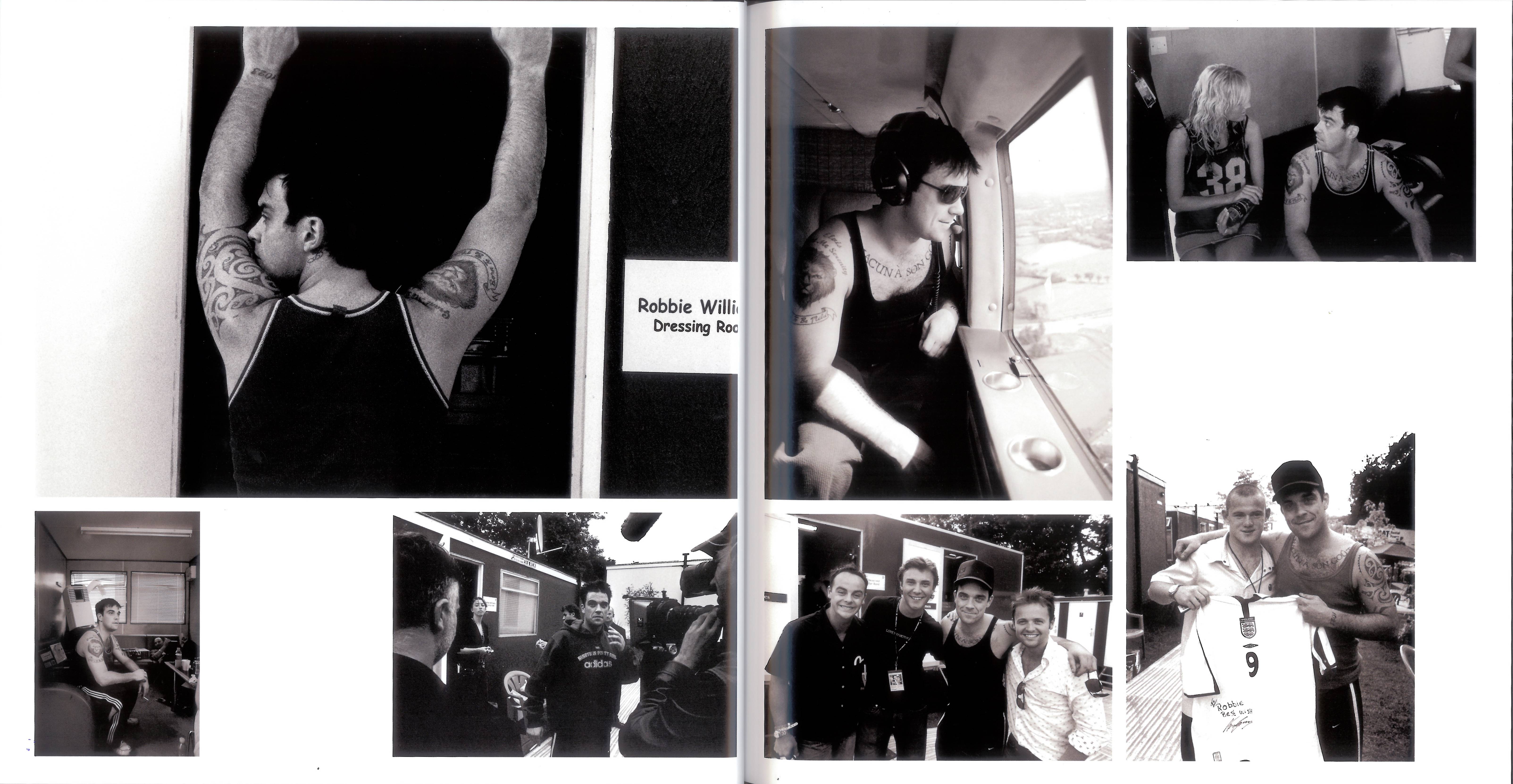 Robbie Williams  Live At Knebworth : Booklet14